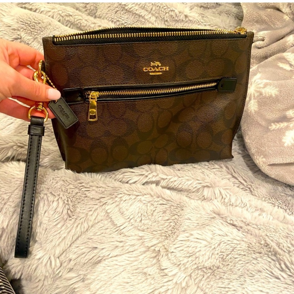 Authentic Coach Wristlet